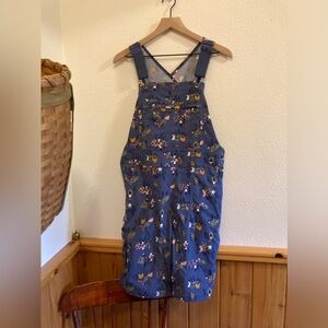 DULUTH TRADING gnome garden shortalls, size M